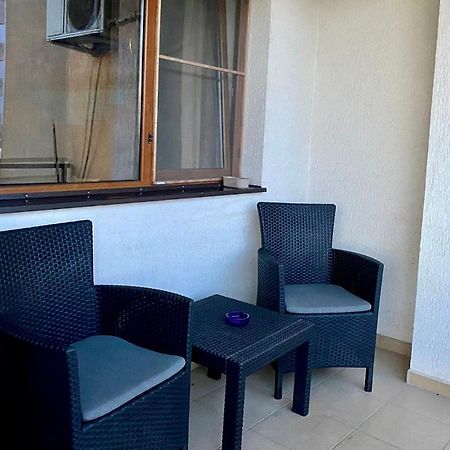 Sky Modern 1 Bedroom Apt W Free Parking Bucareste Exterior foto