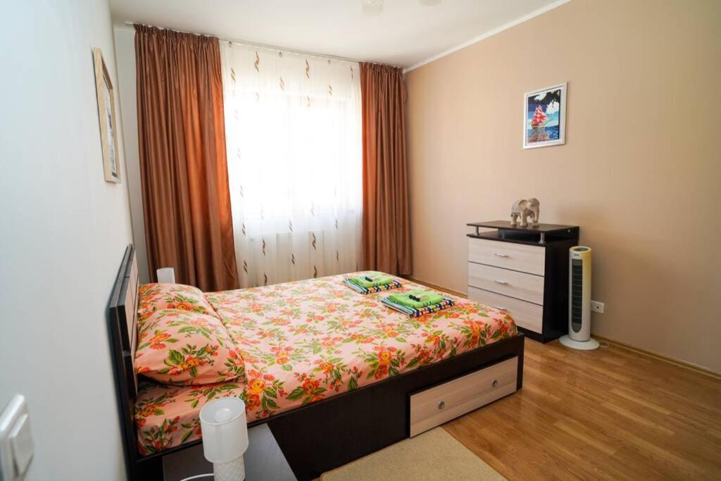 Sky Modern 1 Bedroom Apt W Free Parking Bucareste Exterior foto